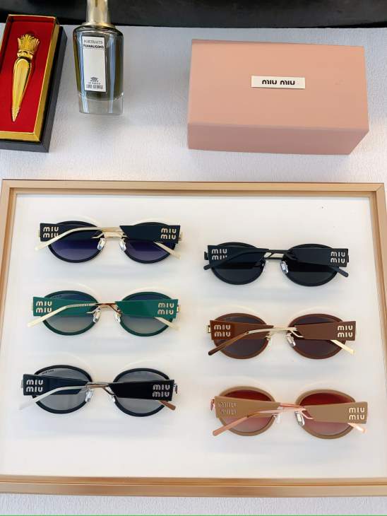 Picture of Miu Miu Sunglasses _SKUfw80049257fw